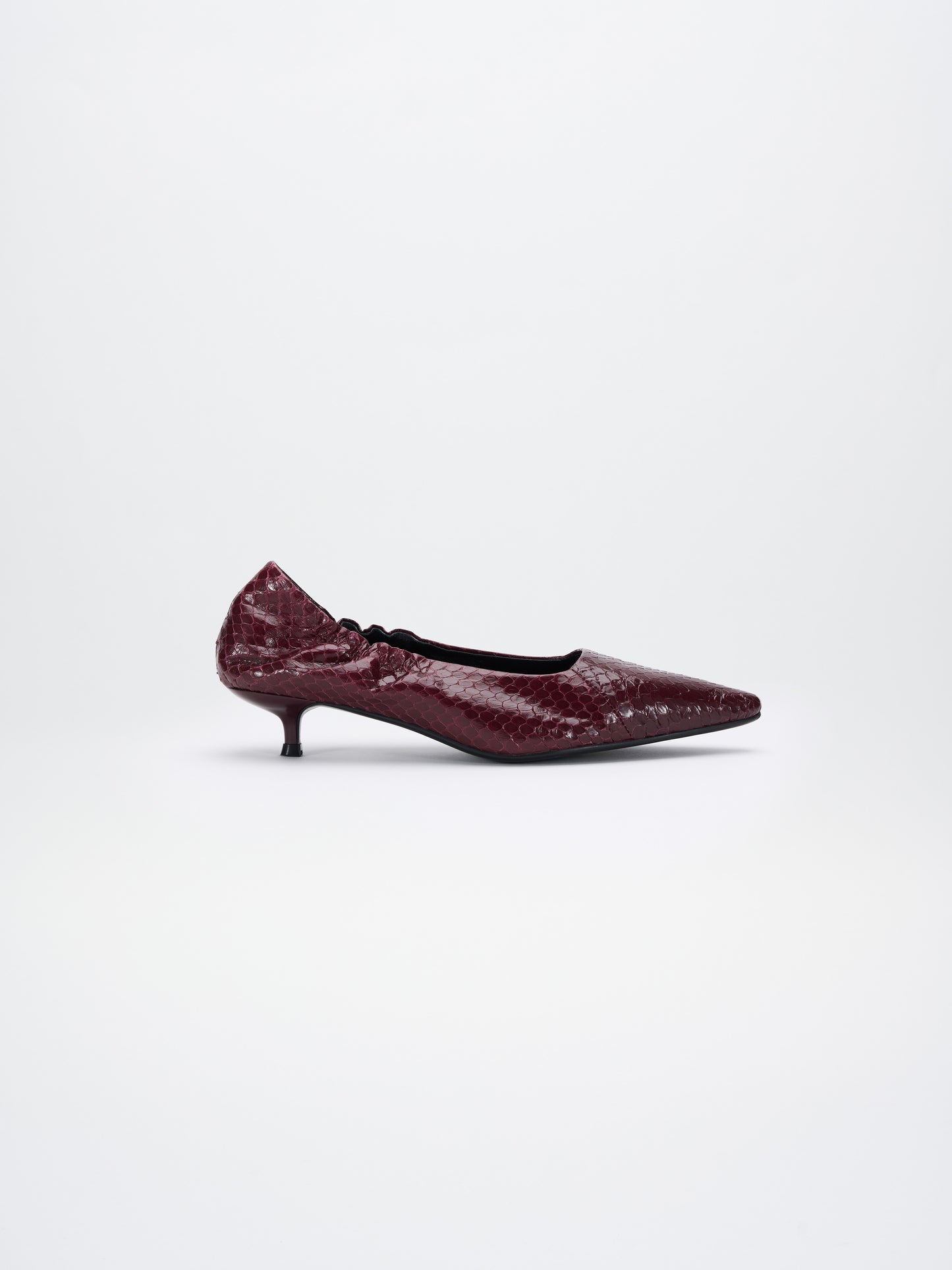 BURGUNDY KITTEN HEELS PUMPS