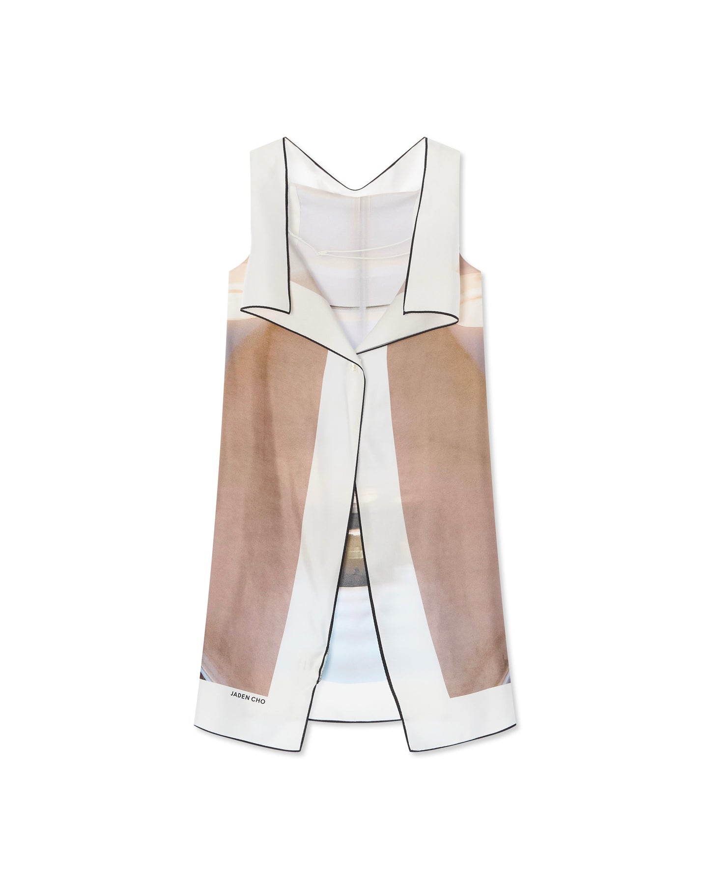 ARRANGEMENT 02 FLAG DRESS 05