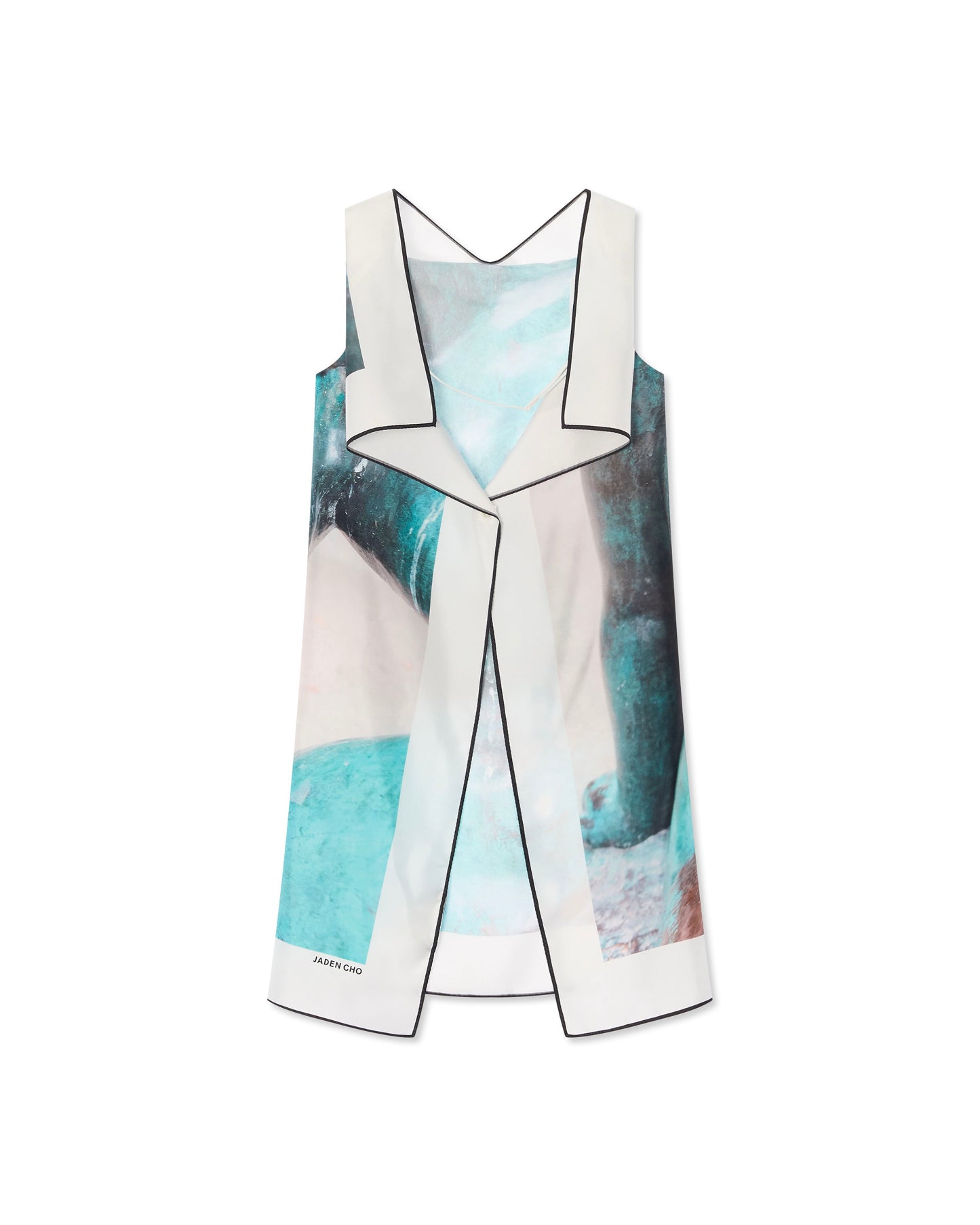 ARRANGEMENT 02 FLAG DRESS 04