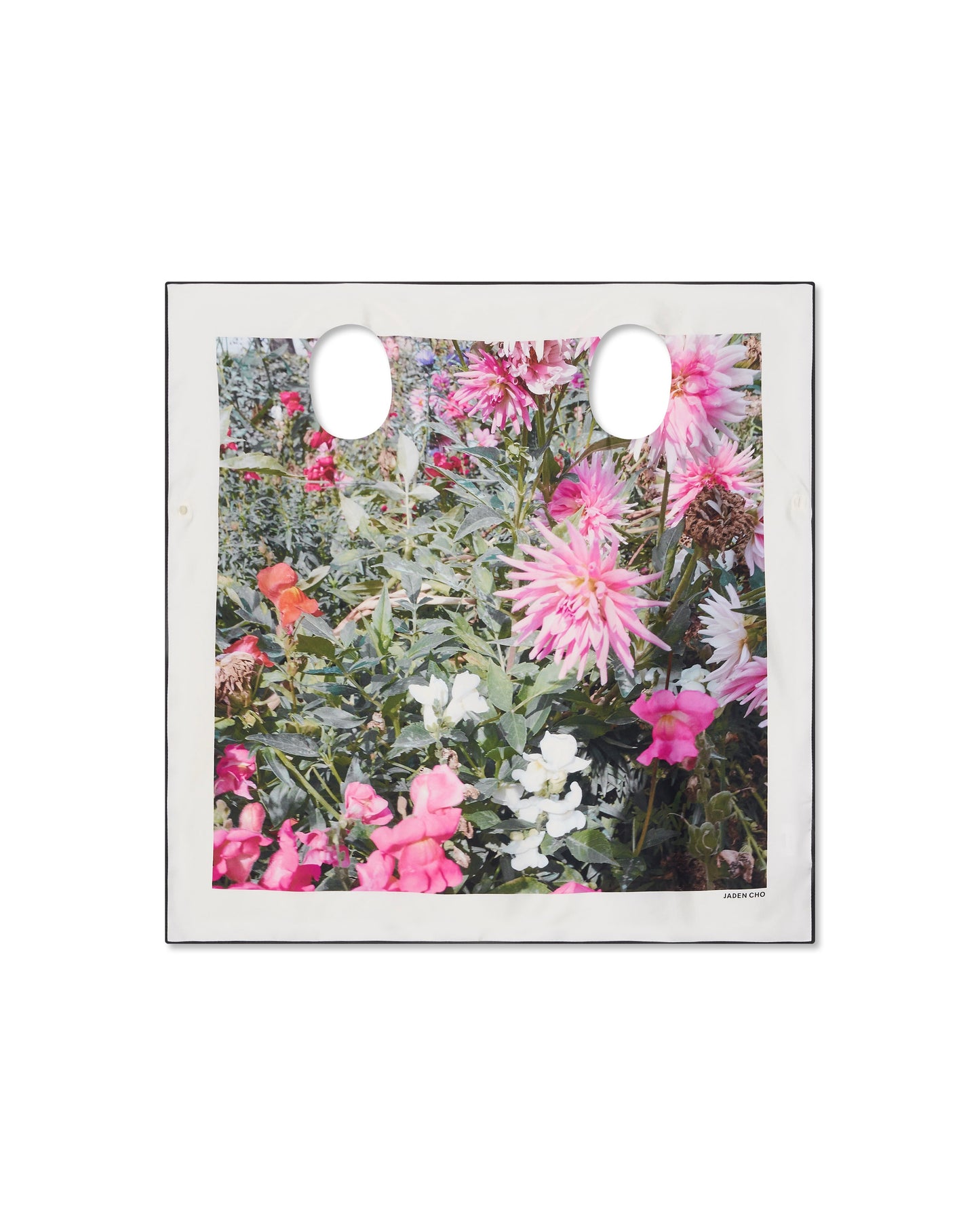 ARRANGEMENT 02 FLAG DRESS 02
